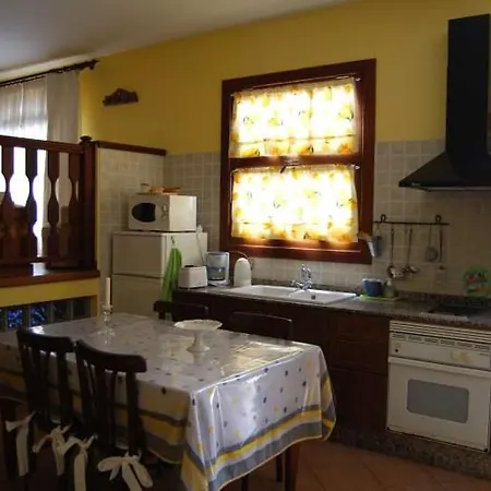 Sleeps 2 Pool Wifi Villa